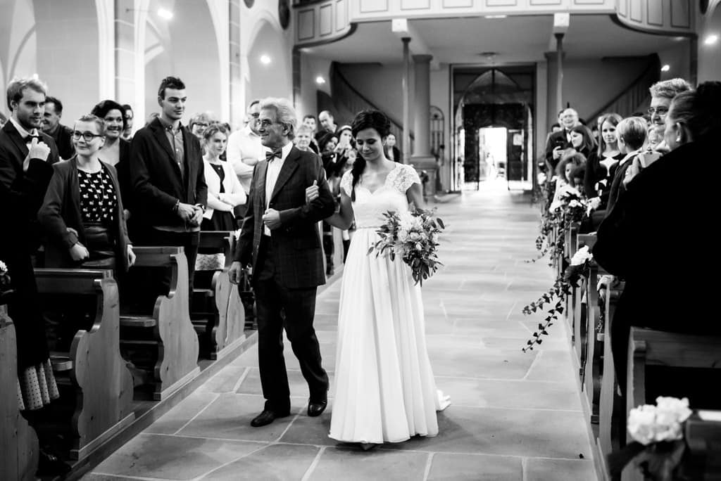 Arrivée de la mariée à l'église