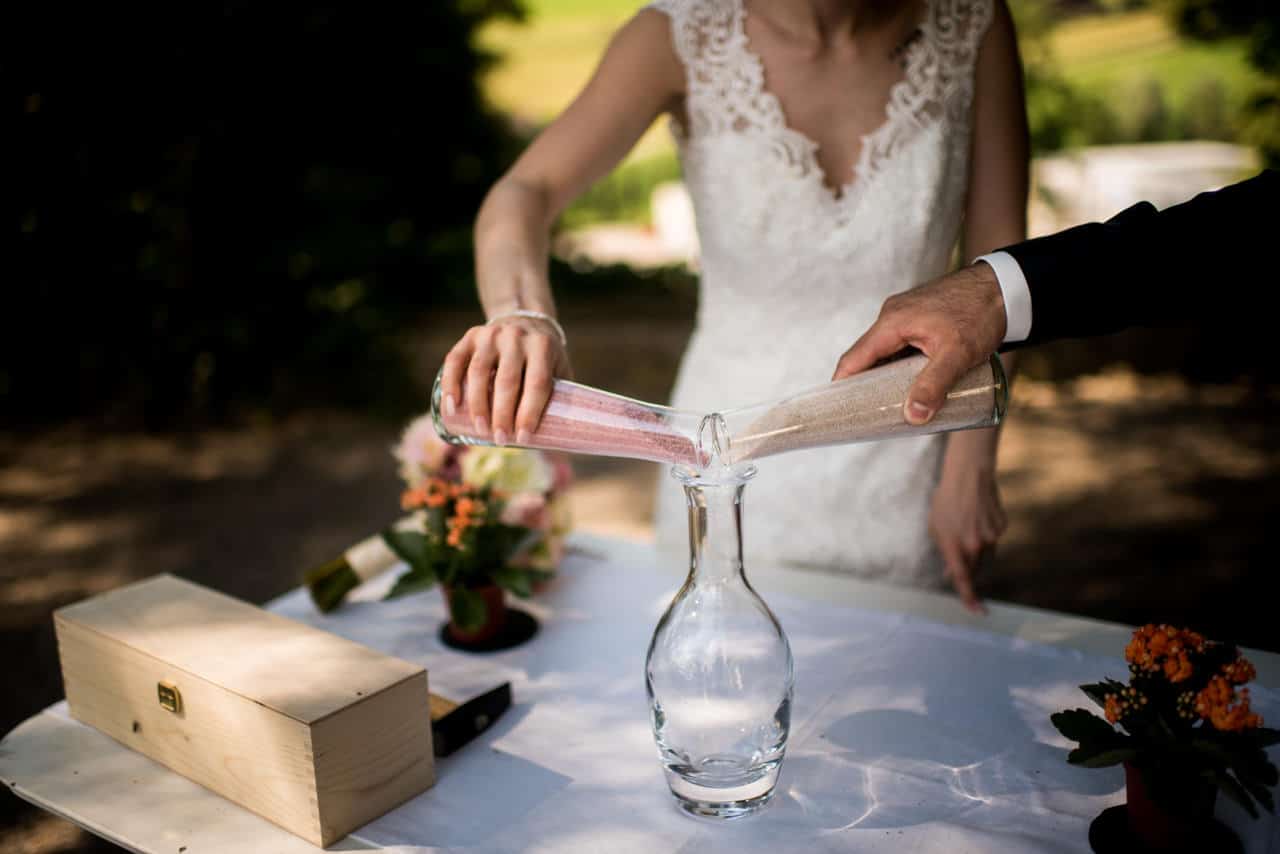 Cérémonie laïque dans les jardins de la Grande Riedera