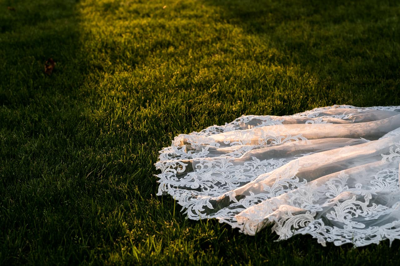 La traine de la robe de mariée à la Grande Riedera