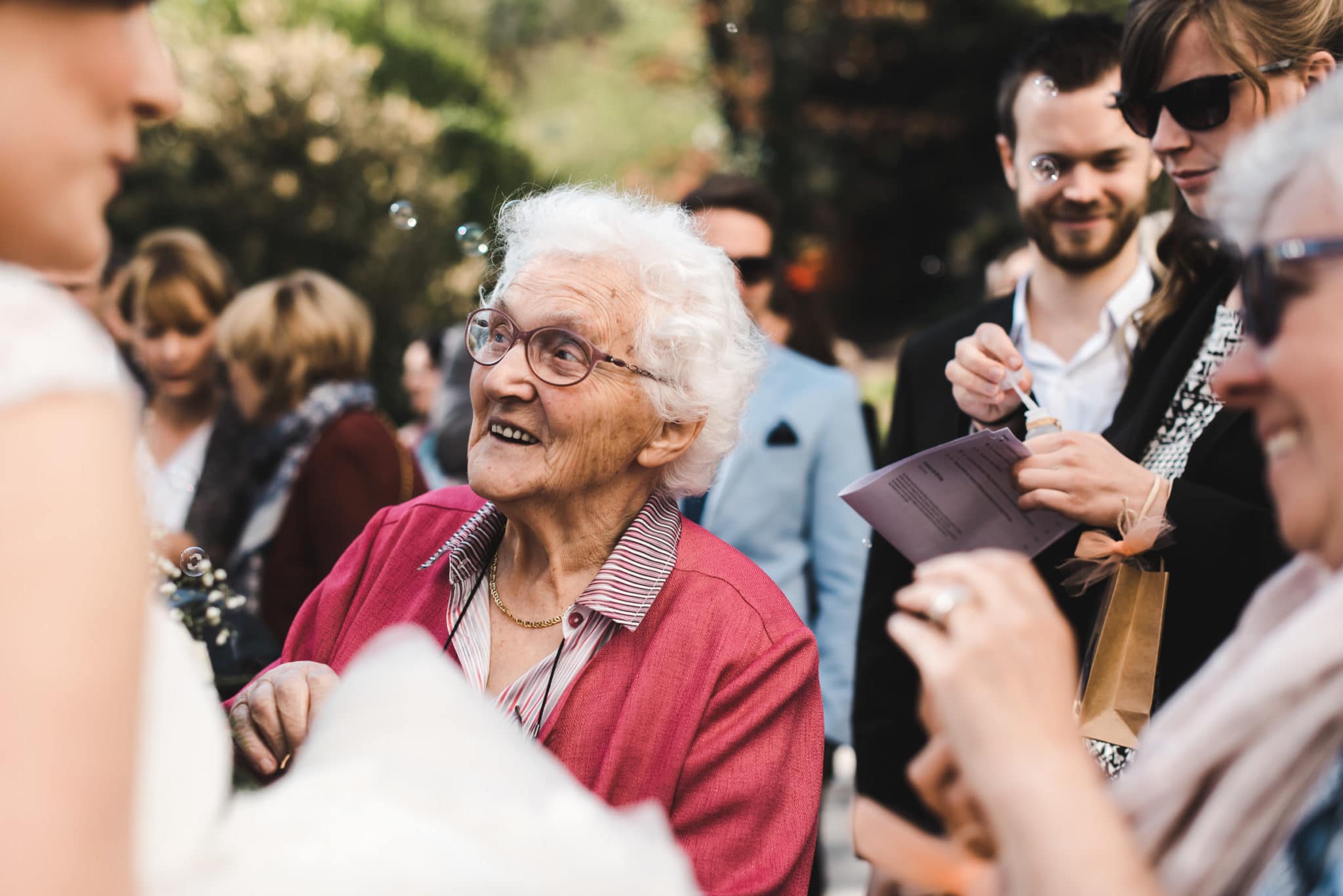 Félicitations de la grand-mère de la mariée