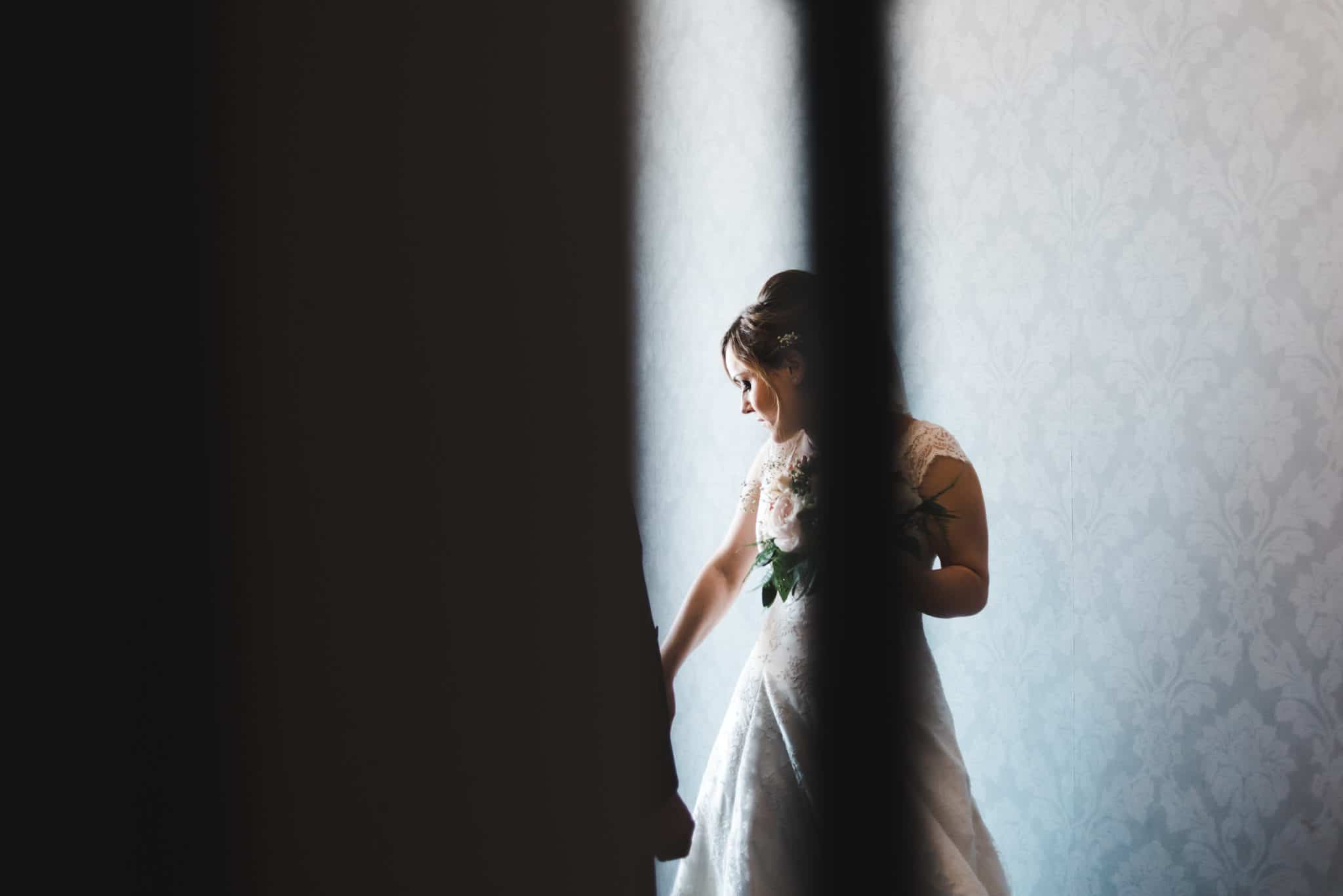 La mariée est prête au Grand Hôtel du Lac.