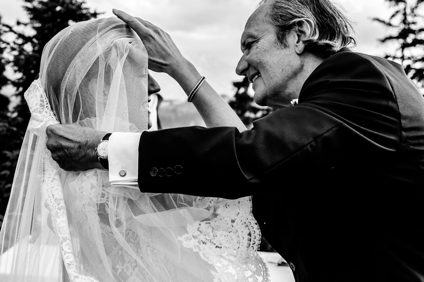 En Montage à Gstaad Et à L’hôtel Bellevue Emotion pour la mariée