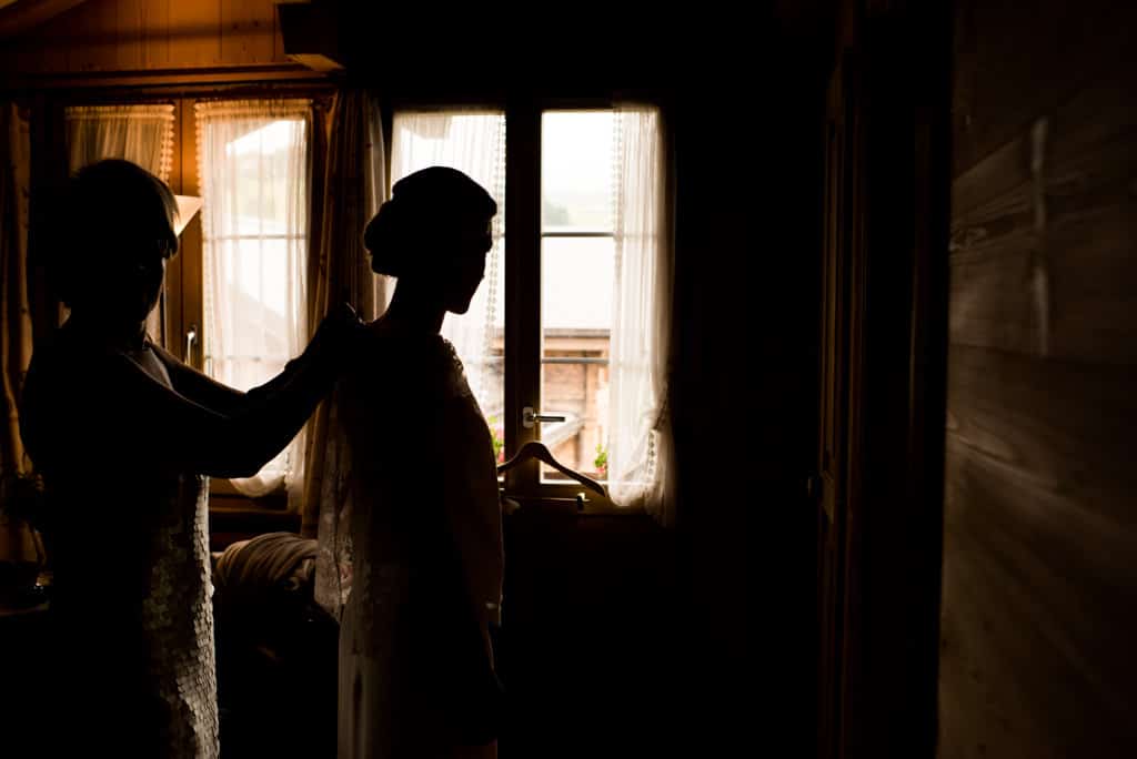 Derniers préparatifs pour la mariée