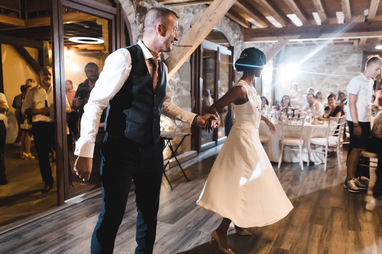 Photo de Alexandre Bourguet. Mariage dans la campagne du coté de Genève