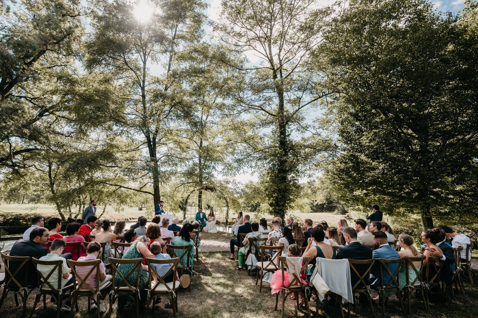 Photo de Alexandre Bourguet. Mariage au Domaine du Gouverneur vers Lyon
