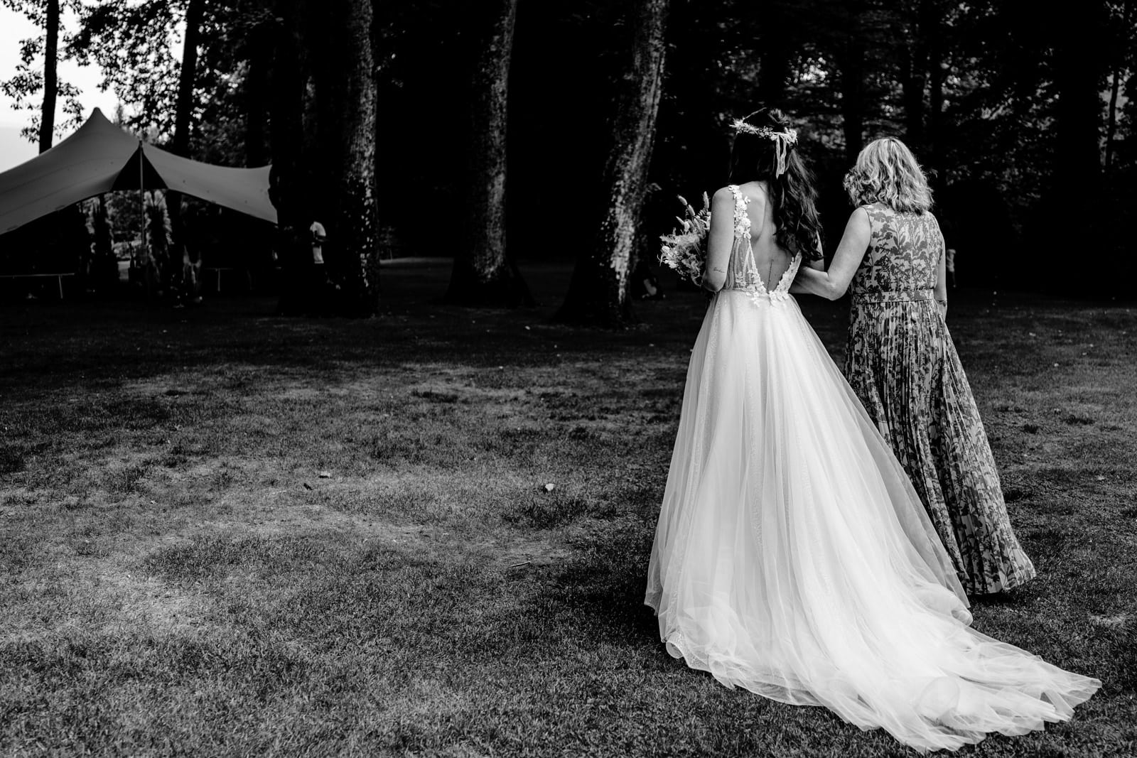 Photo de Alexandre Bourguet. Mariage à Bois Chamblard près du Lac Léman